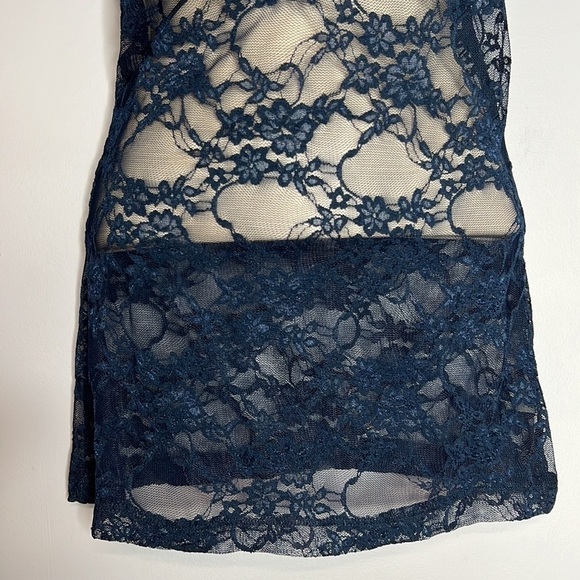 ZENANA OUTFITTERS DARK BLUE SHEER LACE RACERBACK TANK TOP new Small - Picture 3 of 7